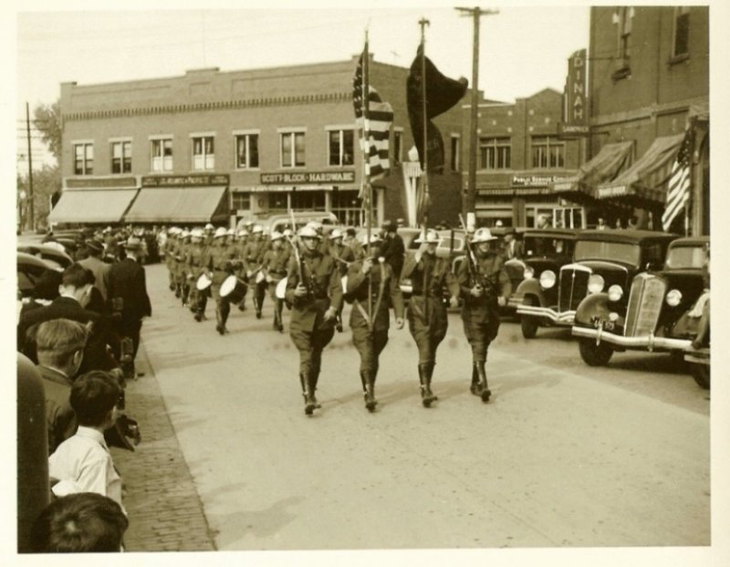 parade_19395.jpg